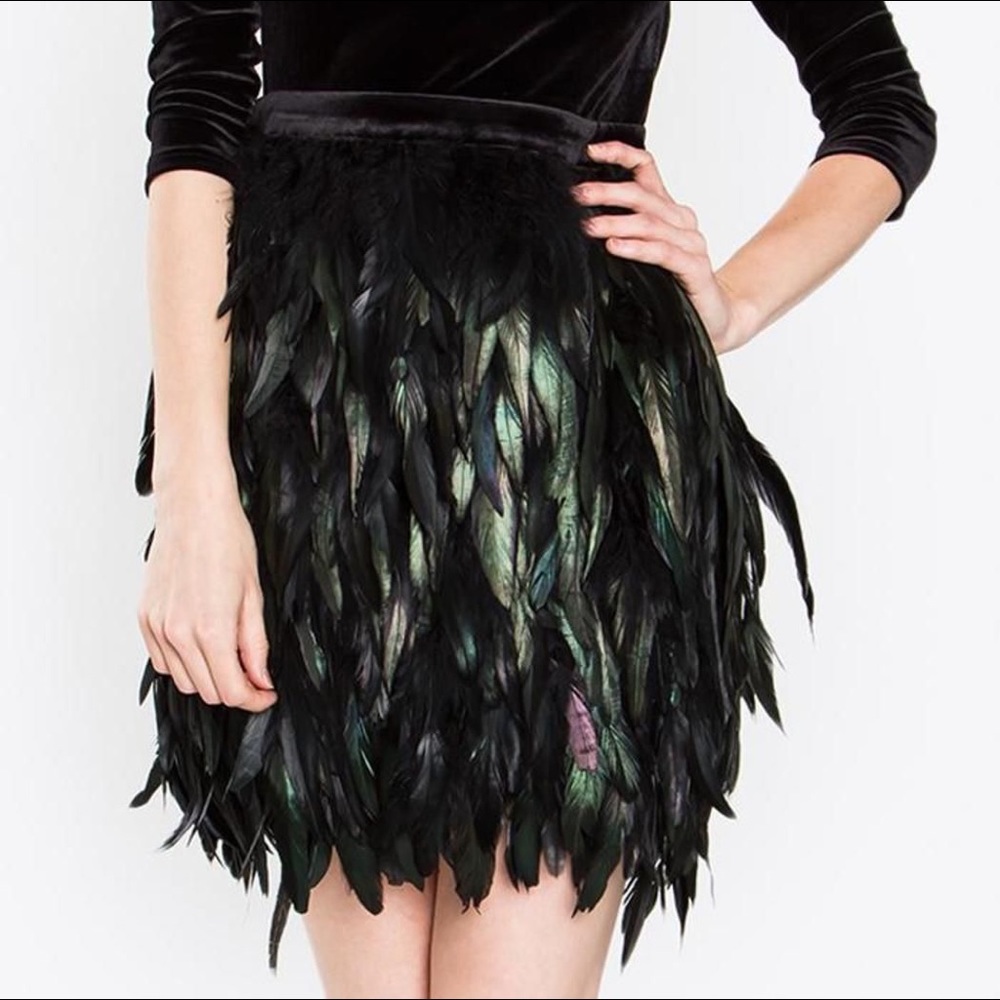 Real feather mini skirt
